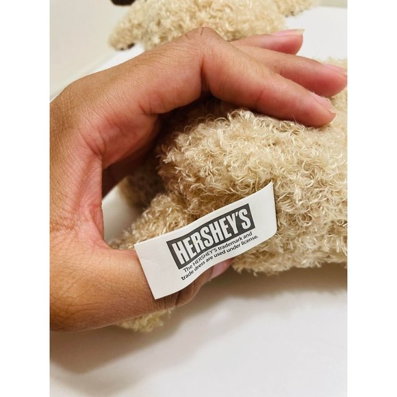 Galerie Hershey's Tan Curly Shaggy Reindeer Advertisement 7" Inch Plush Bow - Picture 3 of 5